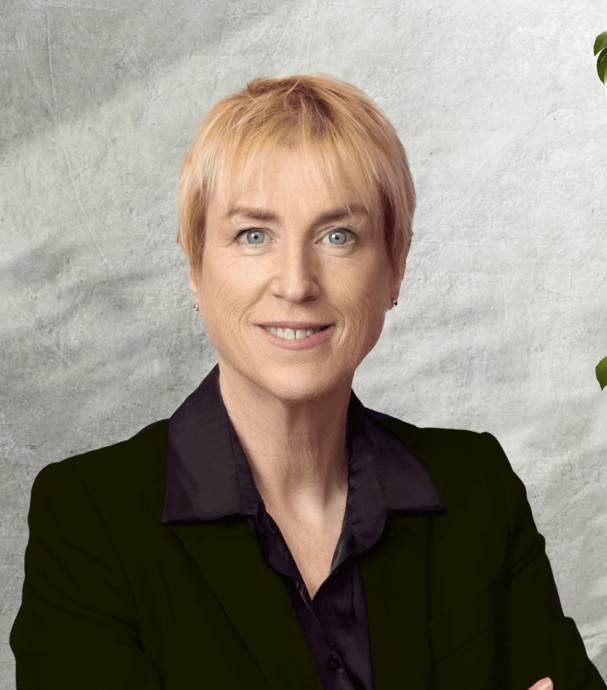 ab img leadship b bio Ellie Commerford May26