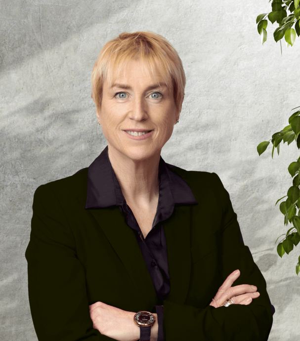 ab img leadship b bio Ellie Comerford Feb26